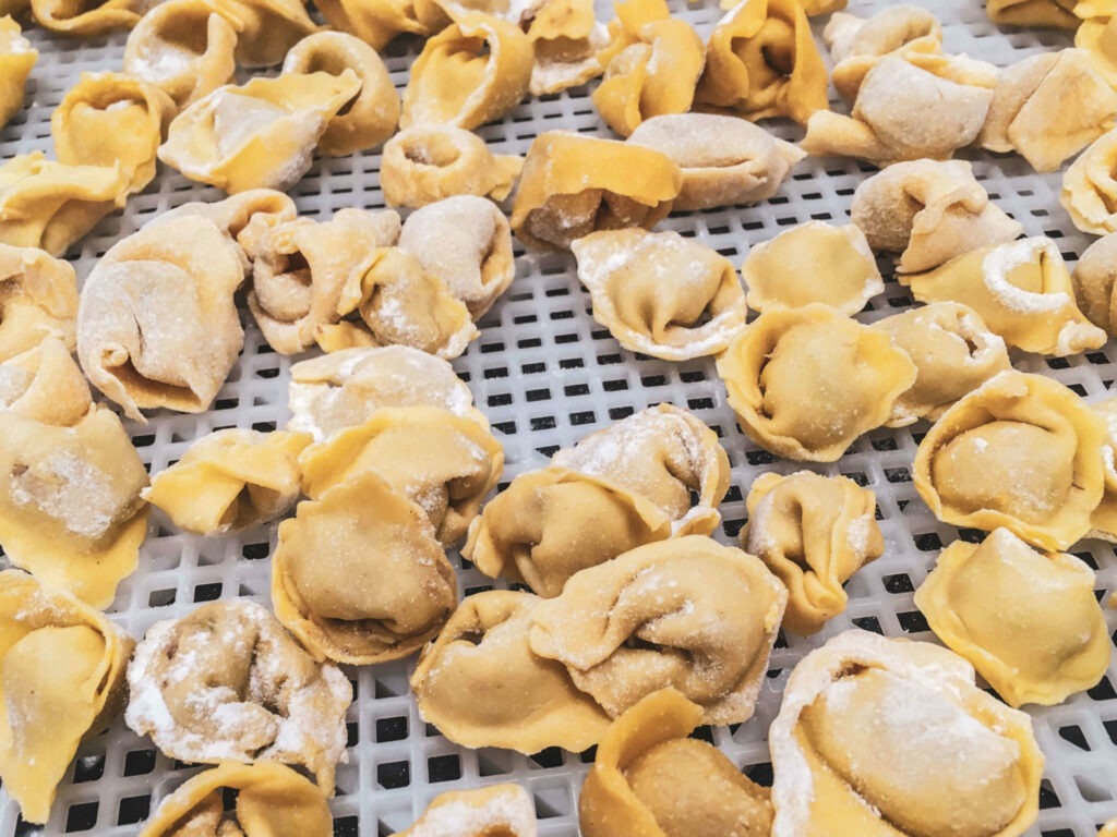 Italienfeeling für zu Hause: frische Pasta selbst zu Hause machen: Frische hausgemachte Tortellini