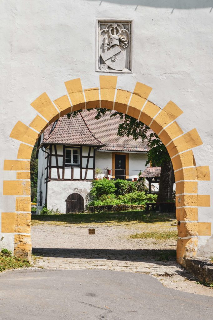 Eingangstor Schloss Unteraufseß