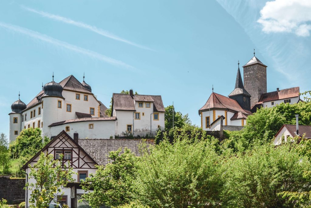 Schloss Unteraufseß Fraenkische Schweiz Burgenstraße