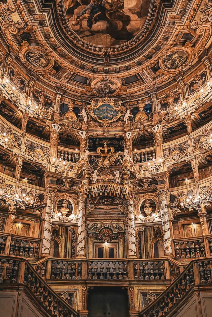 Das Markgraefliche Opernhaus Bayreuth zaehlt zu den schoensten Barocktheatern der Welt und ist seit 2012 UNESCO Weltkutlurerbe
