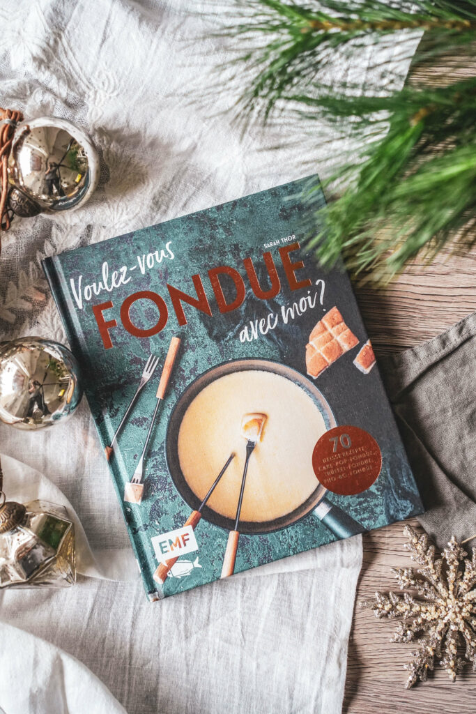 Buchtipp zu Weihnachten: Fondue Kochbuch verschenken. Kochbuch Voulez-vous FONDUE avec moi aus dem EMF Verlag