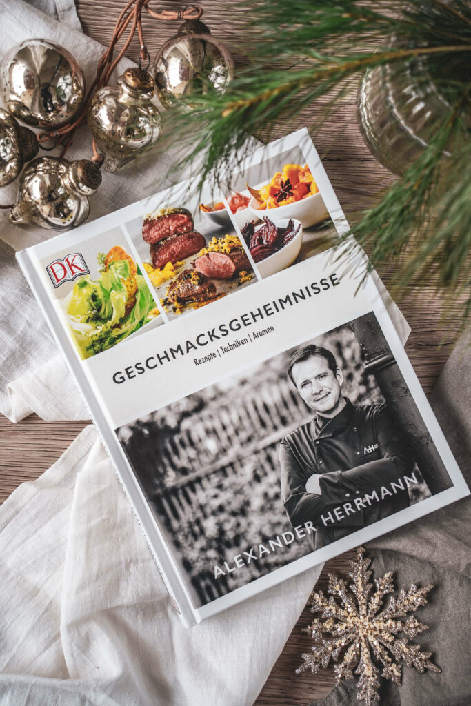 Buchtipp zu Weihnachten: TV Koch Kochbuch verschenken. Kochbuch Geschmacksgeheimnisse von Sternekoch Alexander Herrmann aus dem DK Verlag