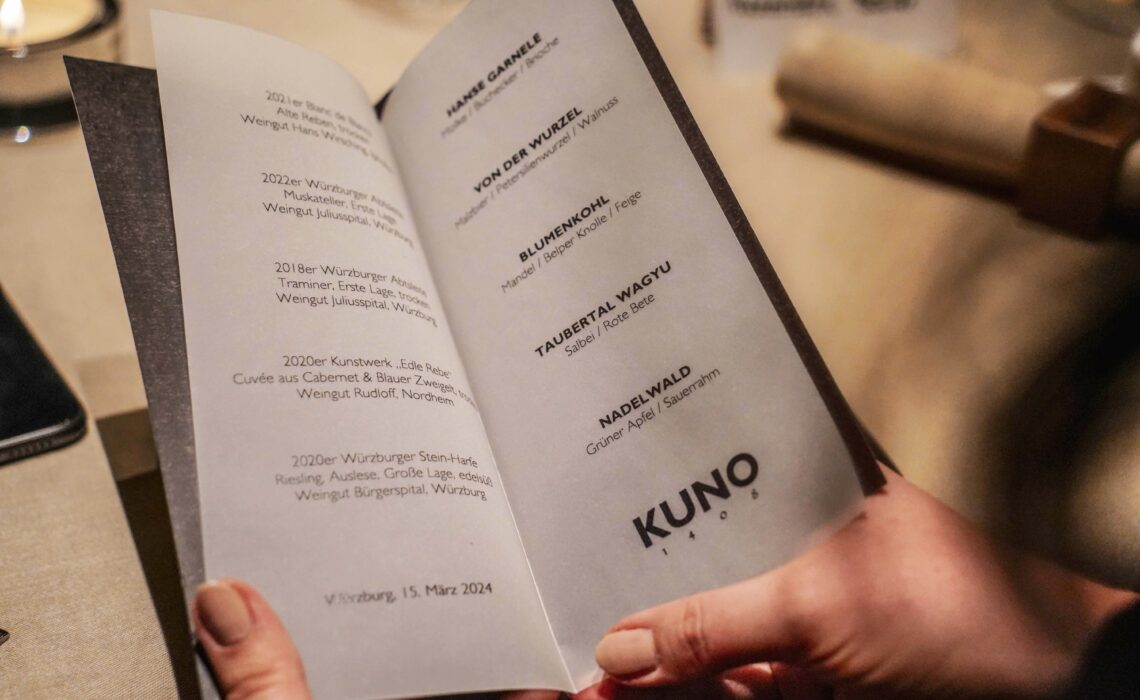 Das Menü des Pressedinners mit Begleitung regionaler fränkischer Weine im Frühjahr 2024 im Sterne-Restaurant KUNO 1408