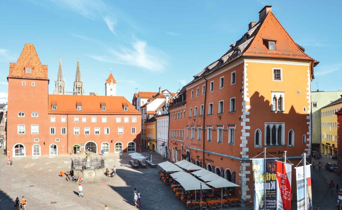 170813_Regensburg_Hotel_Goldenes_Kreuz_Ausblick_Haidplatz_2048x1366